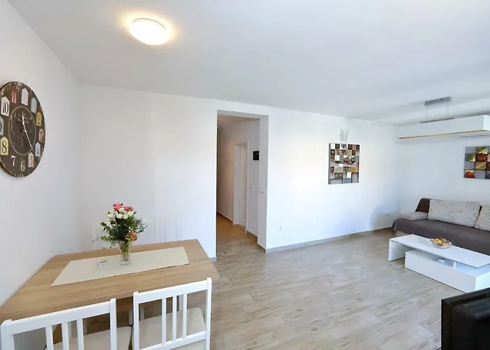 Apartments Villa Kristina