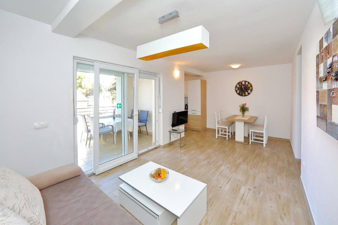 Apartment Kristina *